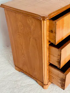 Biedermeier-Kommode, Rüster, Brandenburg, um 1860, Ansicht 2