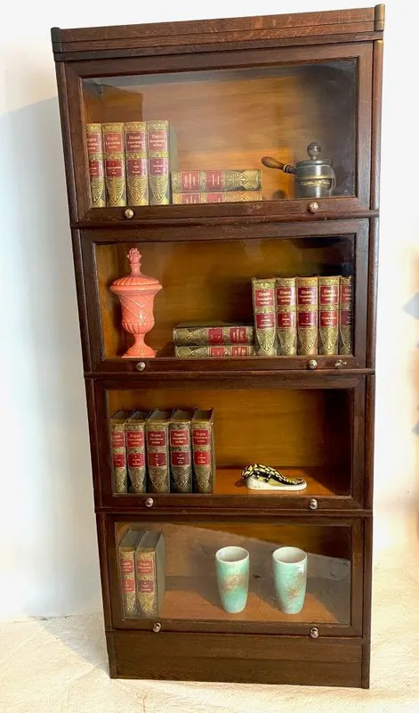 Globe-Wernicke-Bücherschrank, vier Elemente, Eiche und Kirsche, um 1920, Ansicht 2