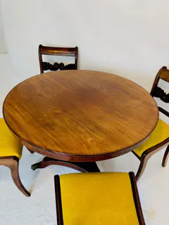 Biedermeier-Sitzgruppe, Tisch mit vier Stühlen, Mahagoni, Norddeutschland, um 1820, Ansicht 3