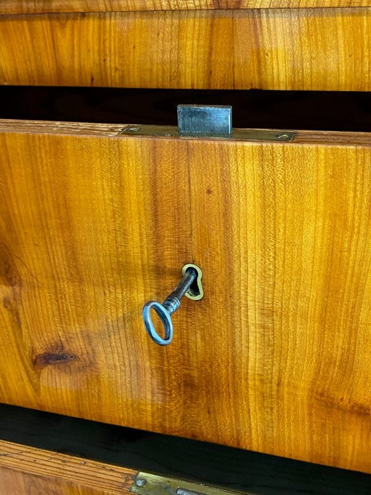 Biedermeier-Pfeilerkommode, Wochenkommode, Kirschbaum, Thüringen, um 1840, Ansicht 5