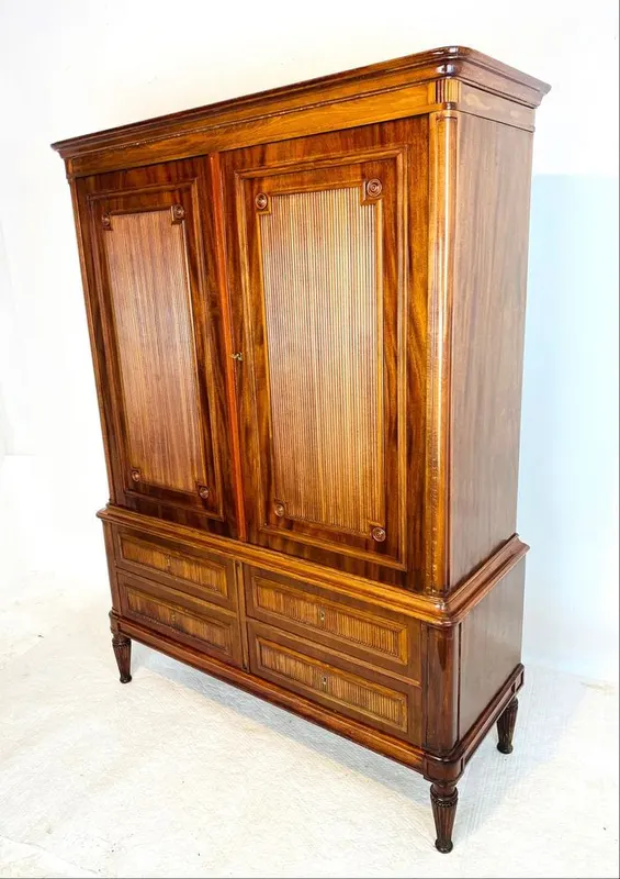 Aufsatzschrank im gustavianischen Stil, Mahagoni, Anfang 20. Jh., Ansicht 2