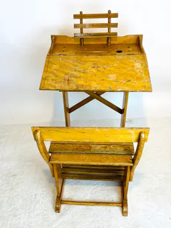 Antike Kinderschulbank mit Schreibpult, Einsitzer, Hartholz, um 1920/30, Ansicht 4