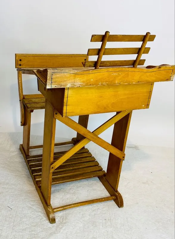 Antike Kinderschulbank mit Schreibpult, Einsitzer, Hartholz, um 1920/30, Ansicht 6