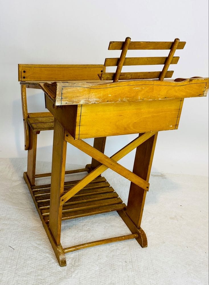 Antike Kinderschulbank mit Schreibpult, Einsitzer, Hartholz, um 1920/30, Ansicht 6