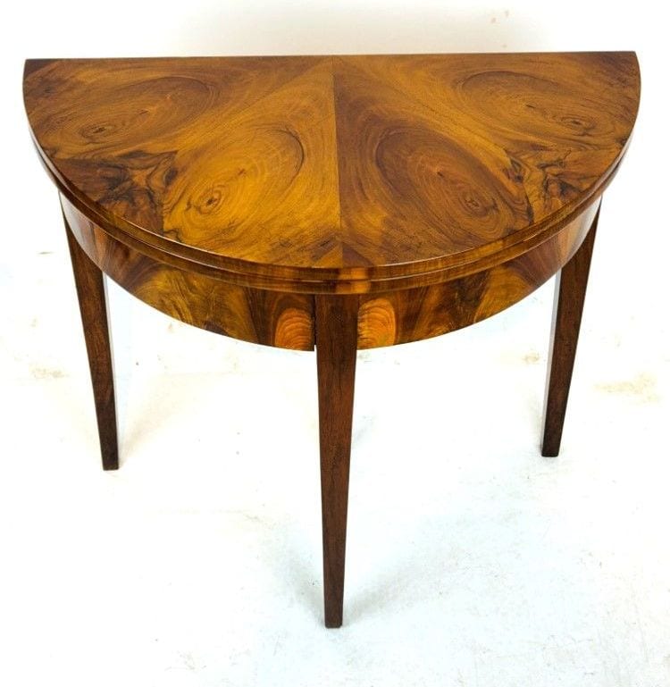 Biedermeier Demi-Lune-Tisch, halbrunder Klapptisch, Nussbaum, Süddeutschland, um 1820