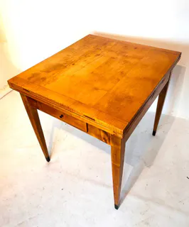 Biedermeier-Ausziehtisch mit Schublade, Birke, Berlin/Brandenburg um 1820, Ansicht 5