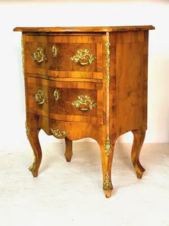 Kommode im Stil des Dresdner Barock, Nussbaum, um 1870, Ansicht 1
