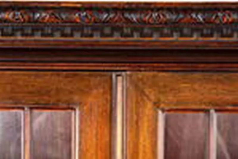Zweitüriger englischer Bücherschrank, Chesterfield, wohl 1920/30er Jahre, Ansicht 4