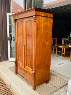 Gründerzeit-Kleiderschrank, Nussbaum, Berlin, um 1880, Ansicht 2