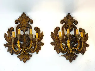 Paar große Wandappliken, Lindenholz geschnitzt, vierflammig, Anfang 20. Jh., Ansicht 1