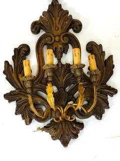 Paar große Wandappliken, Lindenholz geschnitzt, vierflammig, Anfang 20. Jh., Ansicht 3