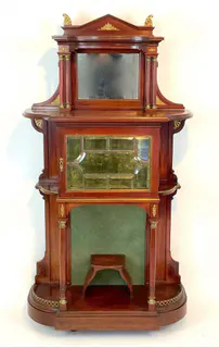 Stollenschrank mit bleiverglaster Vitrine, Mahagoni, Groschkus Berlin, um 1900