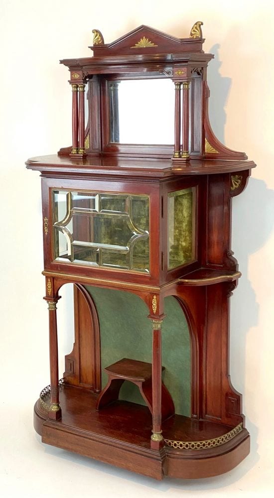 Stollenschrank mit bleiverglaster Vitrine, Mahagoni, Groschkus Berlin, um 1900, Ansicht 2