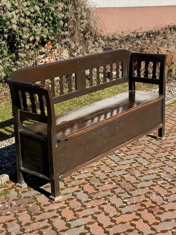 Biedermeier-Truhenbank, Kiefer, mit originaler Farbfassung, 19. Jh.