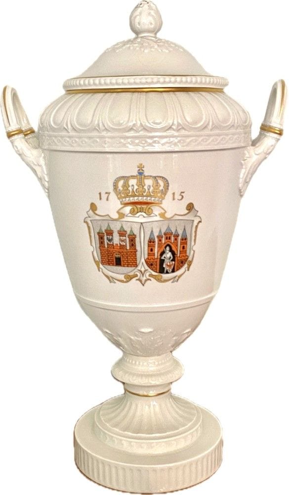 KPM Berlin, große Deckelvase „Weimarer Form“, Jubiläumsausführung für die Stadt Brandenburg, 1930