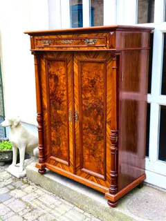 Gründerzeit-Vertiko mit Vollsäulen, Nussbaum, deutsch um 1900, Ansicht 4