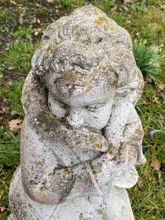Drei Gartenfiguren, Putti als Jahreszeiten, Steinguss, Frankreich, 20. Jh., Ansicht 5