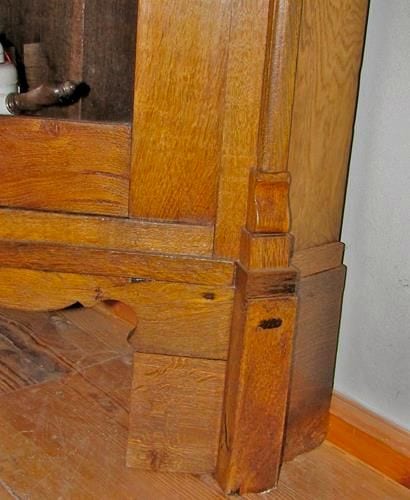Biedermeier-Eckvitrine, Eiche, um 1850, Ansicht 2