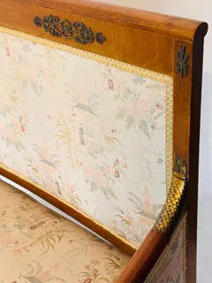 Kleine Sitzbank im Empire-Stil, Nussbaum mit Bronzebeschlägen, Frankreich um 1850, Ansicht 4