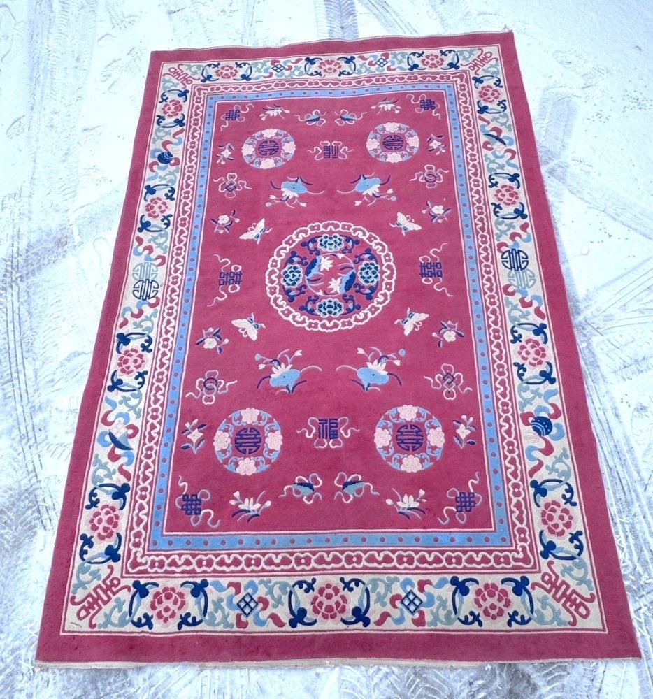 Peking-Teppich mit Shou-Medaillon, handgeknüpft, China ca. 1950, Ansicht 1