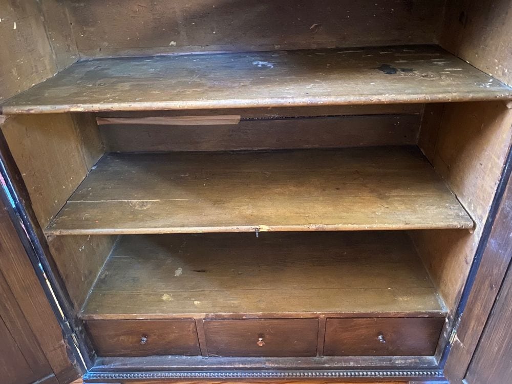 Barocker Kannenstock, Hochbord mit offenem Aufsatz, Mischholz, Frankreich, Ende 18. Jh., Ansicht 9