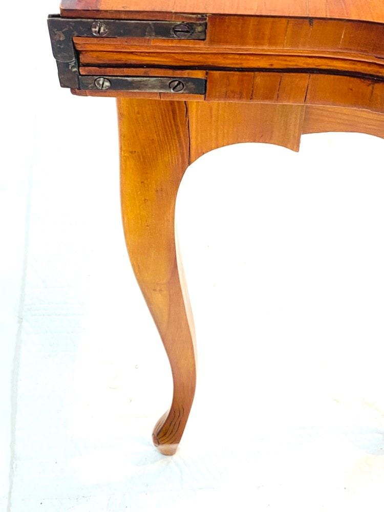 Barocker Spieltisch, Klapptisch, Kirschbaum, Sachsen, 18. Jh., Ansicht 3