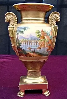 Empire-Amphorenvase, Porzellan mit Landschaftsmalerei und Vergoldung, Schlesien