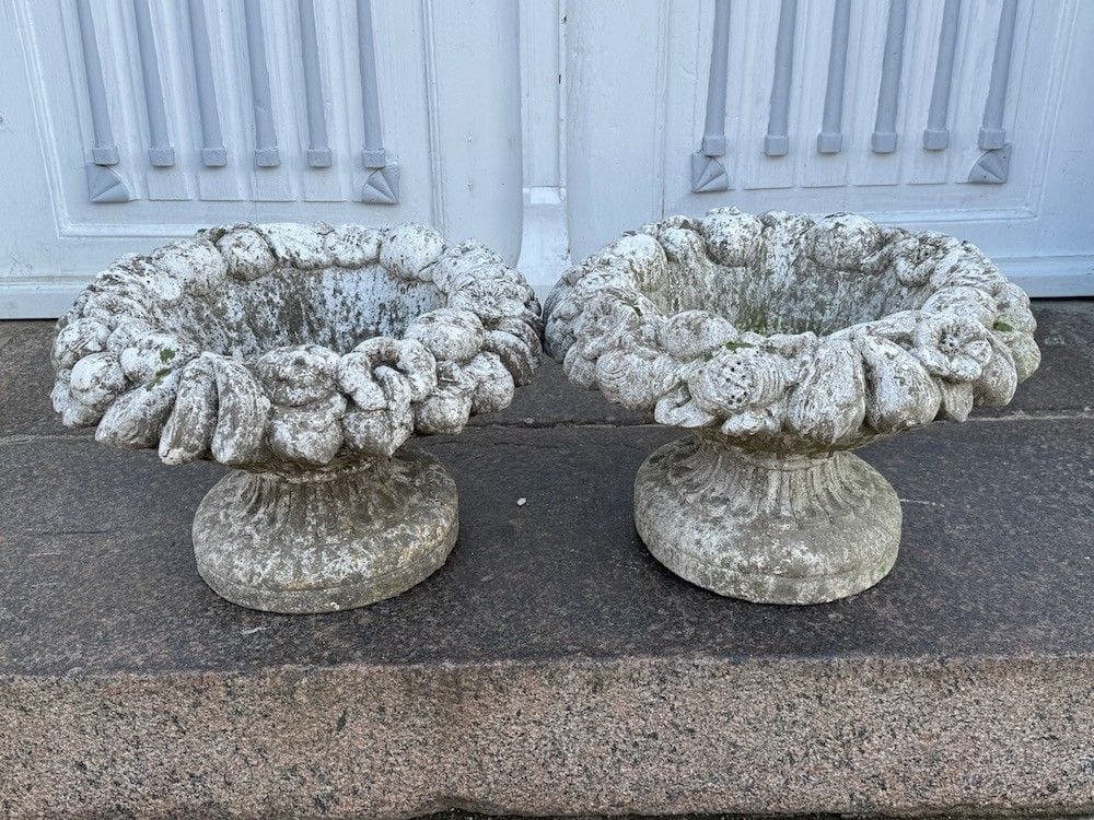 Paar Pflanzschalen, Steinguss, mit Patina, Ansicht 5