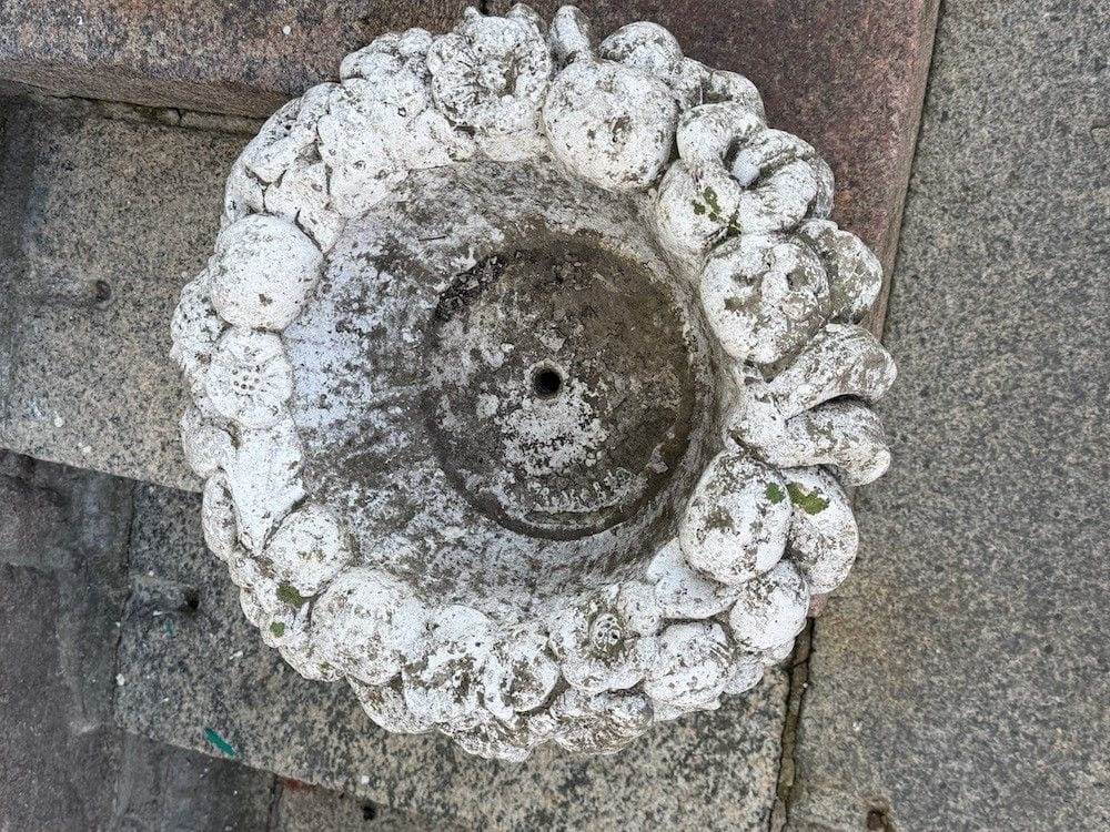 Paar Pflanzschalen, Steinguss, mit Patina, Ansicht 6