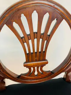 Satz von sechs Louis-Seize-Stühlen, massiv Nussbaum, um 1780, Ansicht 6