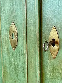Bremer Sonnenschrank, um 1790, originale Fassung freigelegt, Ansicht 2