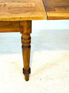 Gründerzeit-Ausziehtisch, Nussbaum massiv, Sachsen um 1880, Ansicht 6