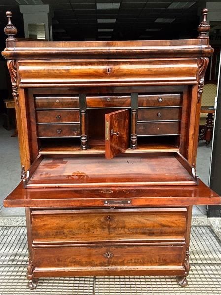 Biedermeier-Sekretär, Mahagoni, um 1850, Ansicht 2