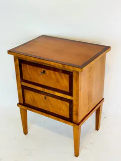 Kleine Biedermeier-Kommode, zweischübig, Birke, Brandenburg, um 1820, Ansicht 3