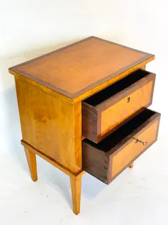 Kleine Biedermeier-Kommode, zweischübig, Birke, Brandenburg, um 1820, Ansicht 6