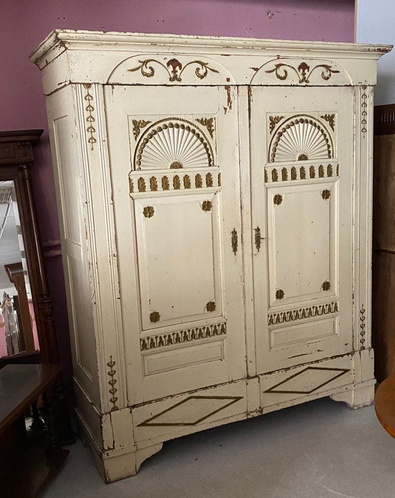 Bremer Sonnenschrank, Nadelholz, alte Farbfassung, um 1790, Ansicht 2