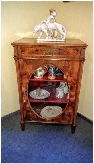 Kleine Vitrine, Nussbaum, Louis-Philippe, um 1860