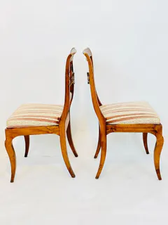 Satz von vier Biedermeierstühlen, Nussbaum, um 1820, Ansicht 4