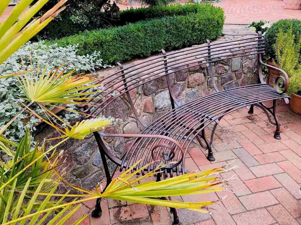 Französische Gartenbank SABOT, viertelkreisförmig, handgeschmiedet, Rostoptik, Ansicht 2