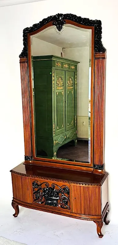 Große Spiegelkommode, Frisierkommode, Nussbaum, Art Déco, 1920er Jahre
