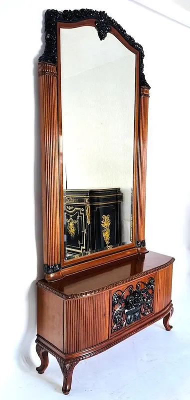 Große Spiegelkommode, Frisierkommode, Nussbaum, Art Déco, 1920er Jahre, Ansicht 2