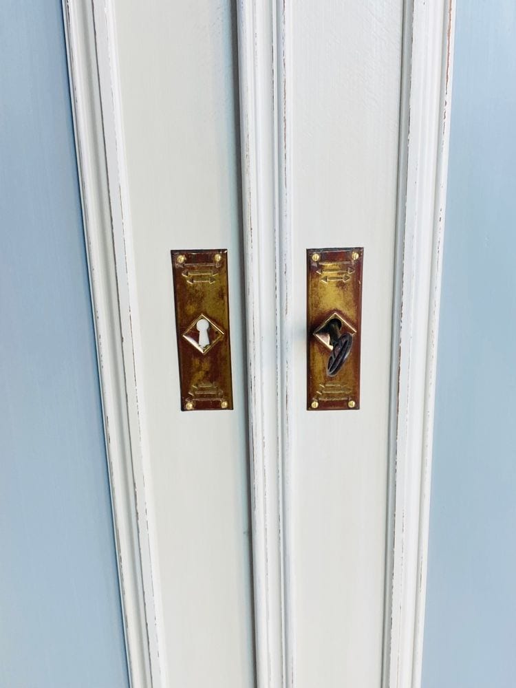Gründerzeit-Kleiderschrank, weiß-grau gefasst, um 1880, Ansicht 5