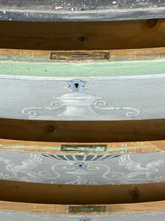 Empire-Kommode mit klassizistischer Illusionsmalerei, Nadelholz, um 1820, Ansicht 5