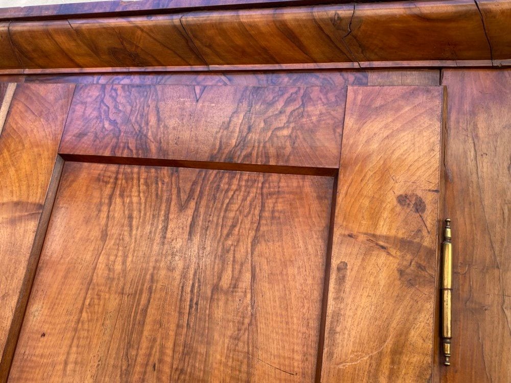 Biedermeier-Kleiderschrank, Nussbaum, Süddeutschland, um 1820, Ansicht 5
