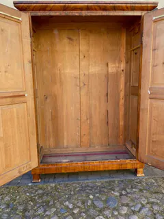 Biedermeier-Kleiderschrank, Nussbaum, Süddeutschland, um 1820, Ansicht 8
