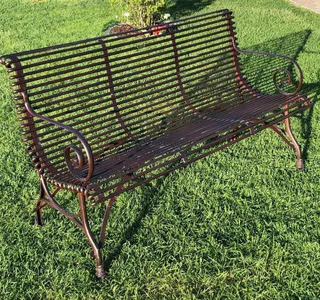 Französische Gartenbank SABOT, Dreisitzer, handgeschmiedet, Ansicht 1
