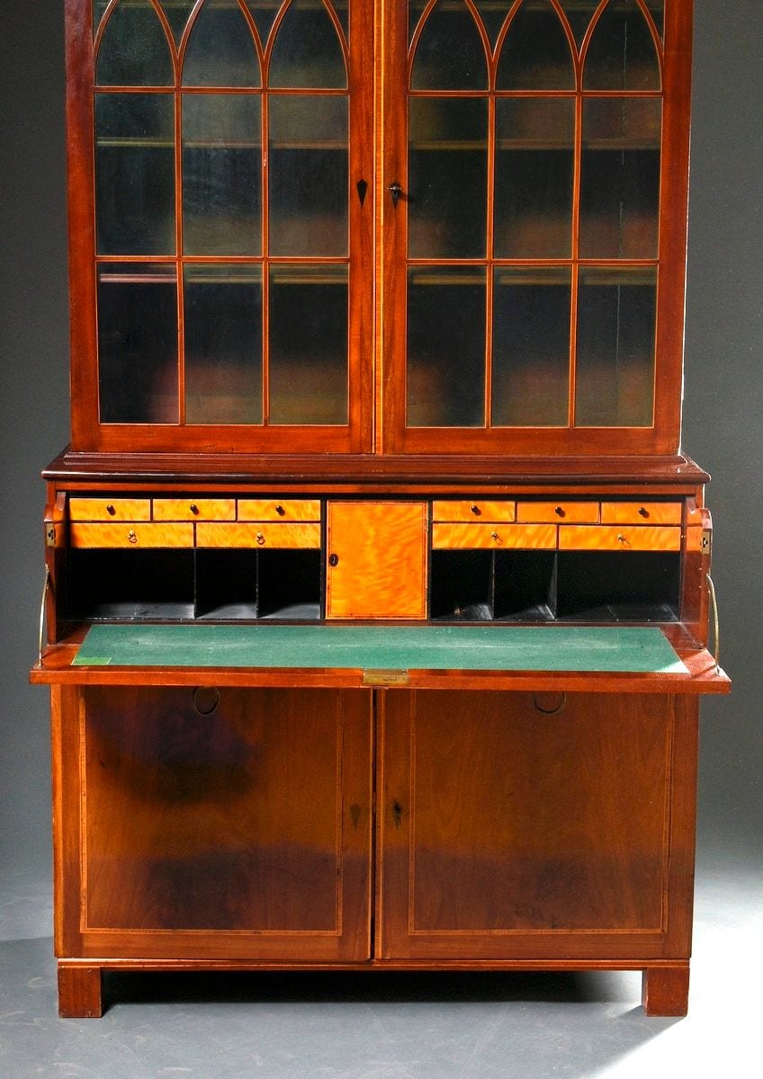Viktorianischer Schreibschrank mit Aufsatzvitrine, Mahagoni, England, Ende 19. Jh., Ansicht 2