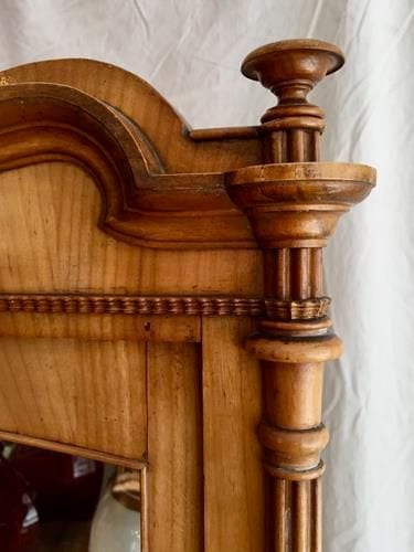 Dreiseitig verglaste Biedermeier-Vitrine, Kirsche, Schlesien um 1840, Ansicht 6