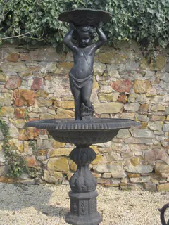 Etagen-Springbrunnen aus Gusseisen mit Engelsfigur, Ansicht 6