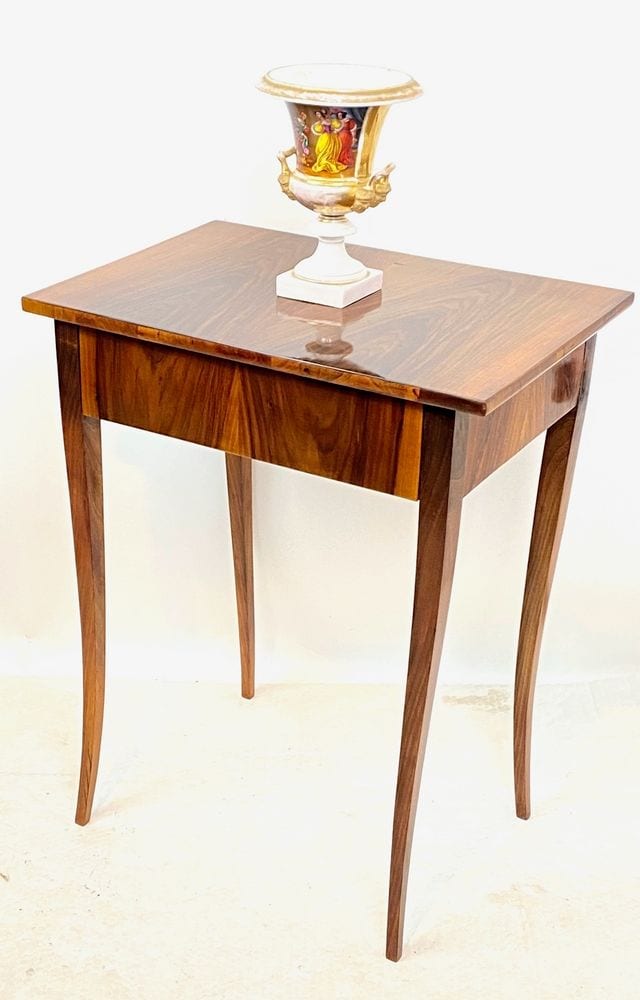Biedermeier-Nähtisch, Nussbaum, Weimar, um 1820, Ansicht 2